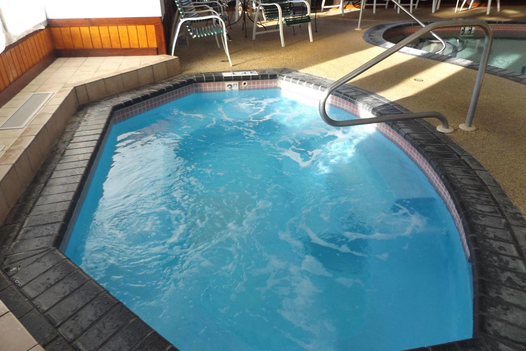 Nisswa Inn And Suites エクステリア 写真